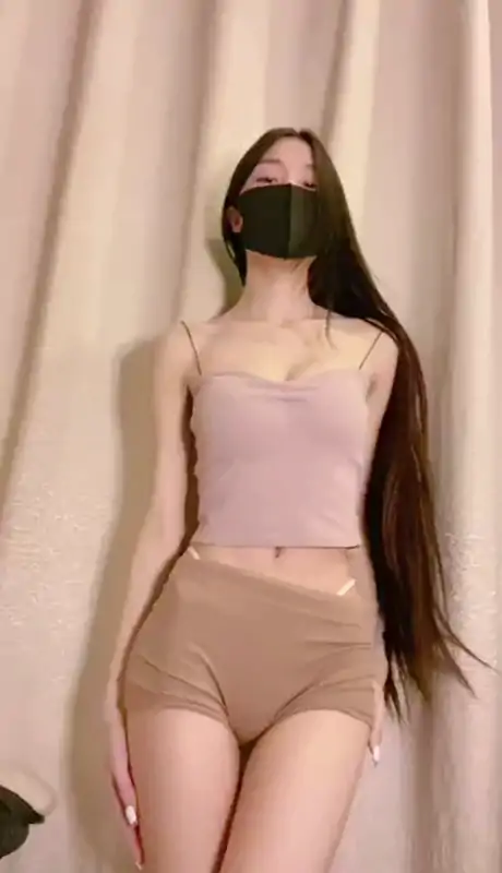 八月未央 合集下载 [234V/170G]