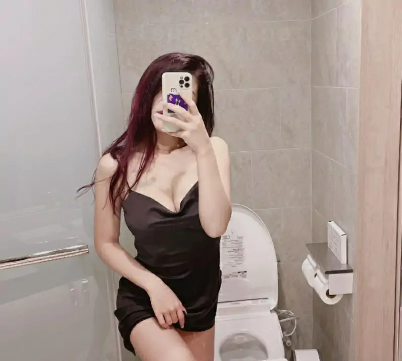 清纯巨胸网红fifibb520高阶会员视图合集 [24P+123V/1.5G]