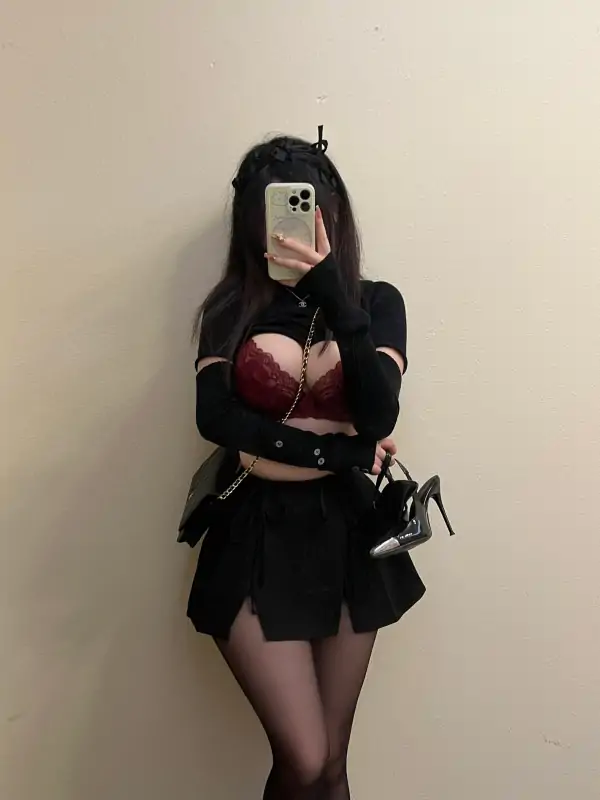 高质量coser是依酱吖写真作品十九套新作合集 [656P+91V/2.66G]