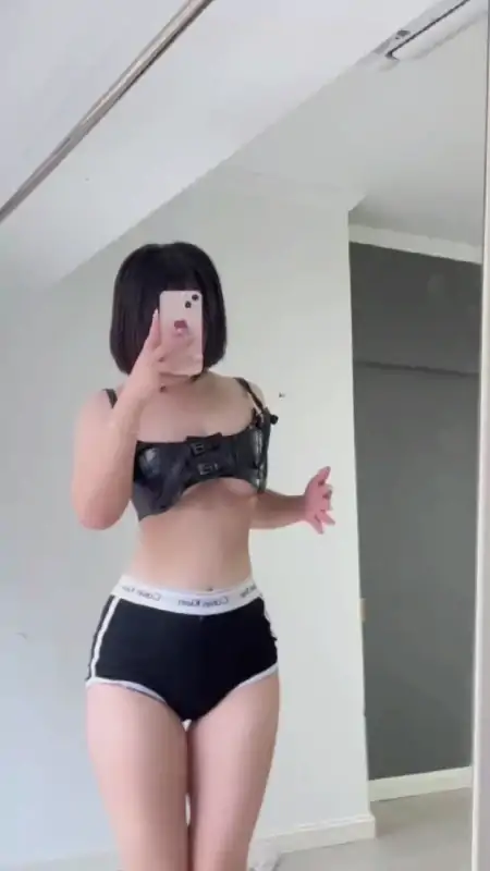 D音网红小蕉yy视图合集第二期 [129P+20V/91.8M]