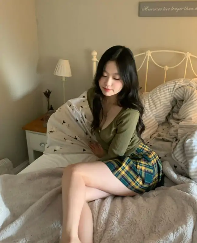 清纯系反差网红yumi_03 Onlyfans尺度视图合集 [127P+28V/629M]