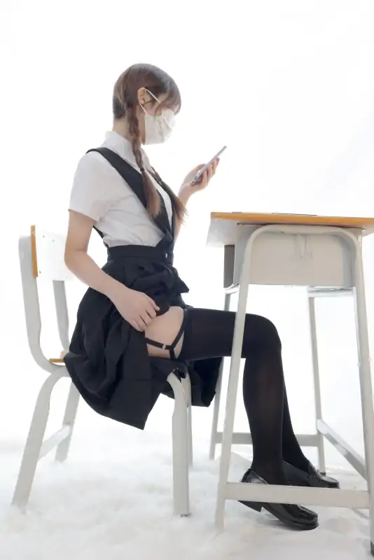 少女秩序 – 内部定制 NO.002 [119P+2V/794M]