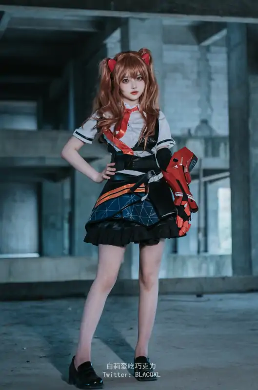 高质量coser白莉爱吃巧克力霞沢美游和明日香两套合集 [186P/1.19G]