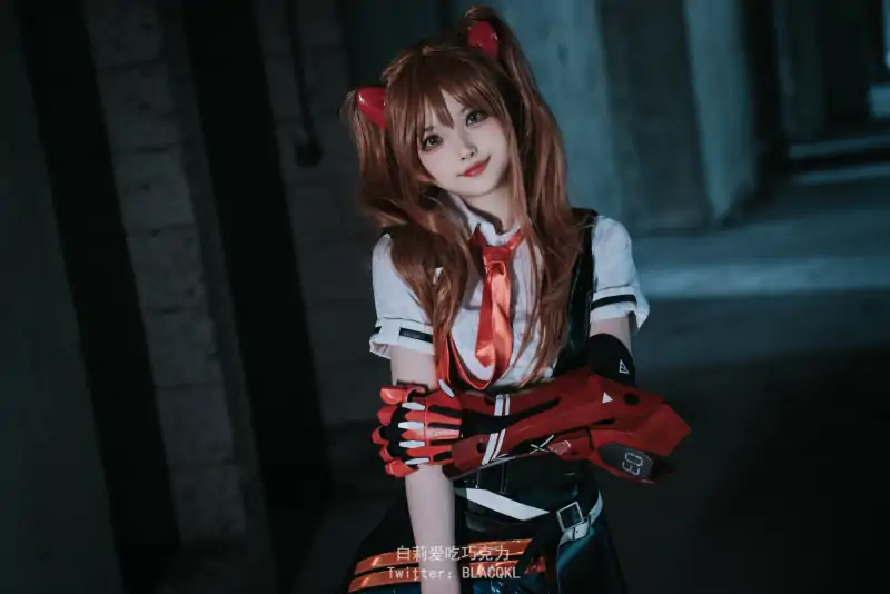 高质量coser白莉爱吃巧克力霞沢美游和明日香两套合集 [186P/1.19G]