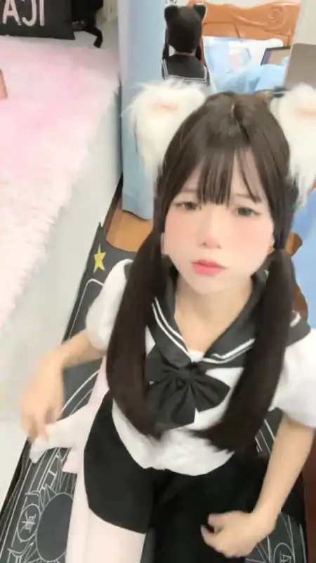 吃一口小布丁(电气喵)(土豆起司)(吃一口奶糖)  合集下载 [135.86G]