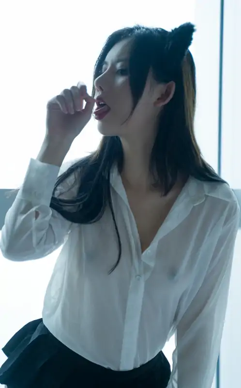 人气模特阿朱猫女郎和约纪实两套合集 [364P/1.33G]