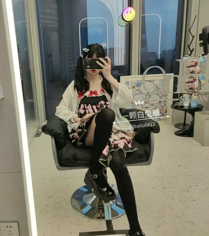 网红一颗白兔糖尺度视图作品合集 [78P+6V/103M]