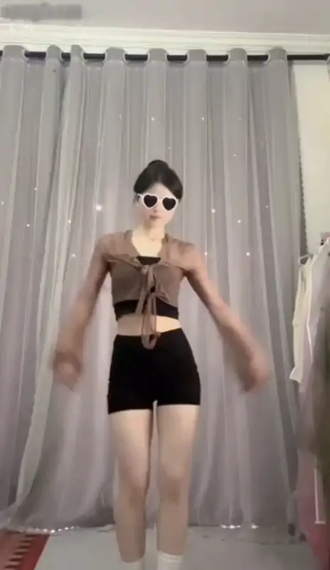 一字马舞姬大胖古风D音风舞蹈 [93V/1.67G]