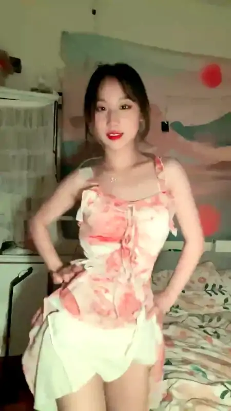 高质量极品主播可爱新人尺度秀 [6V/1.92G]