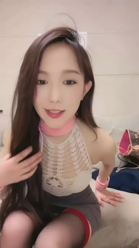 人称小唐嫣的女神白云甜合集 [6V/2.66G]