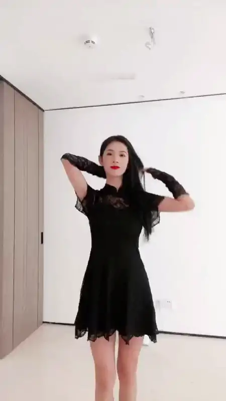 D音43W粉高颜值网红e阿姨视图合集 [28P+75V/166M]