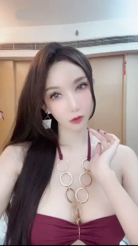 秀人网人气模特陈怡曼诱惑私拍合集 [44V/2.84G]