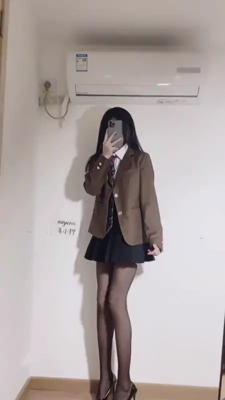 极品反差妹苏小柠最新舞蹈合集 [7P+10V/147M]