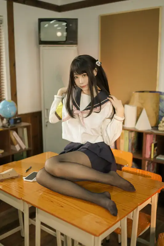 高颜值coser安食Ajiki写真作品十套合集 [377P/2.26G]