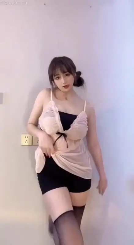 微博网红小九九微密圈千元作品合集 [48V/376M]