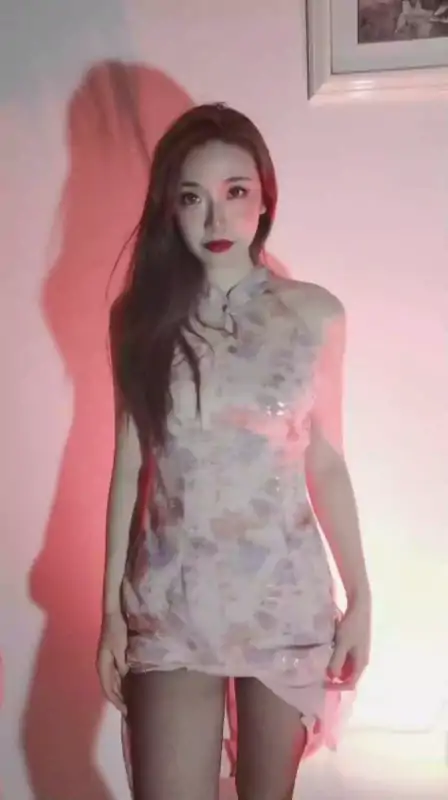 高颜值网红奶瓶作品合集 [9V/1.55G]