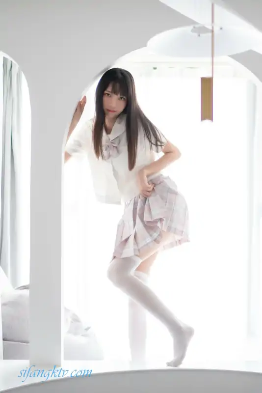 清纯系网红模特murmure酱(西瓜少女)尺度写真作品14套新作合集 [902P/1.88G]