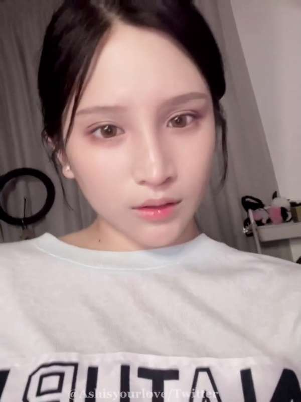 Ashisyourlove艾希 合集下载 [52V/29.38G]