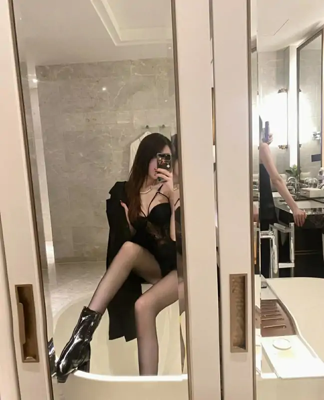 鹿与玫瑰海 合集下载 [95P+37V/1G]