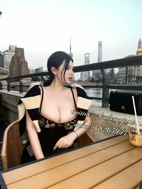 妮妮子(boduoyejieni) 作品下载 [121P+17V/684M]