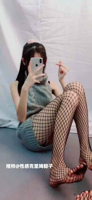 是江可爱呀(jiangkeai520) 合集下载 [737P+41V/6.48G]