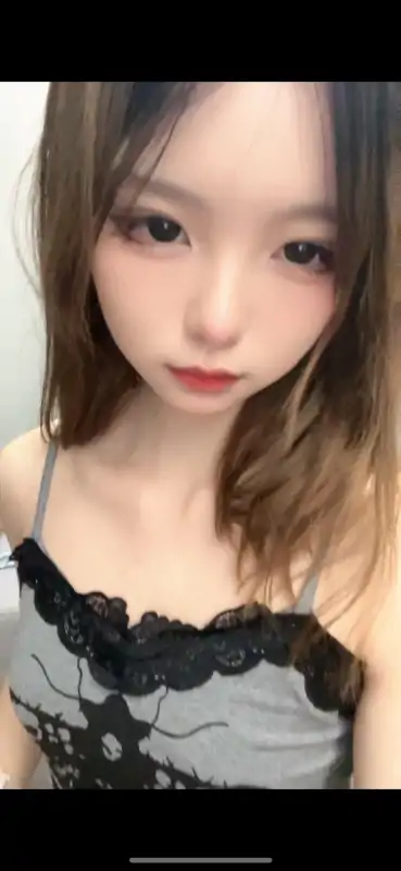 软软汁(nikikiphonk) 合集下载 [8P+49V/271.97MB]