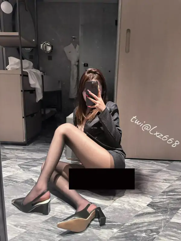 Elsa林绾绾(Lxz668) 合集下载 [107P+66V/3.8GB]