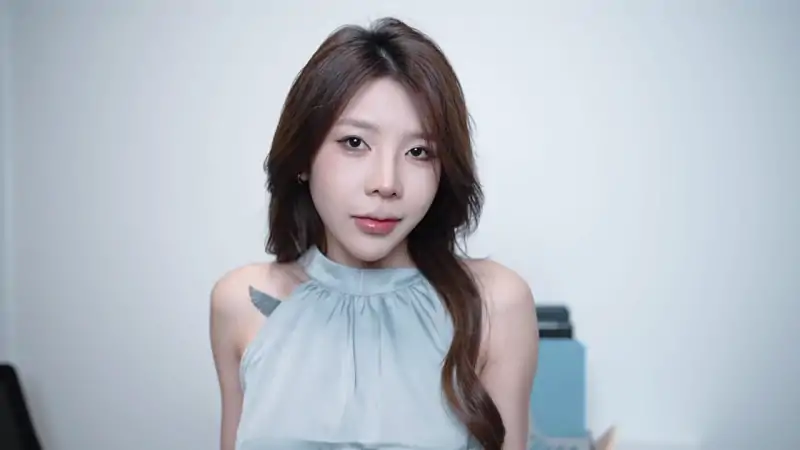 塔塔 黑丝OL秘书 [1V/543M]