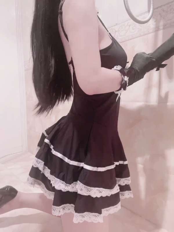 薇薇安 黑色连衣裙 [1V/150M]