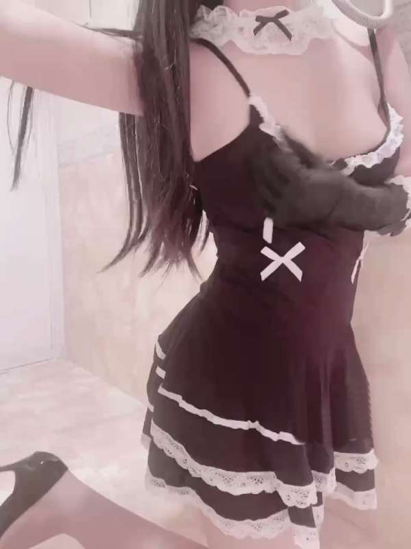 薇薇安 黑色连衣裙 [1V/150M]