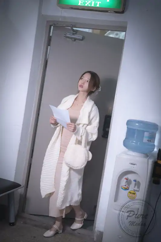 韩国极品模特Yeha写真新作六套 [1047P+1V/2.26G]