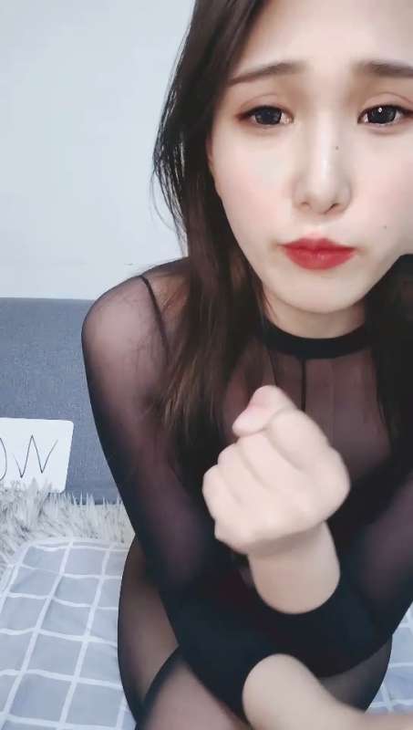 超有气质的高颜值御姐女神主播 卖肾小宝贝 [12V/17G]