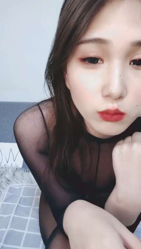 超有气质的高颜值御姐女神主播 卖肾小宝贝 [12V/17G]