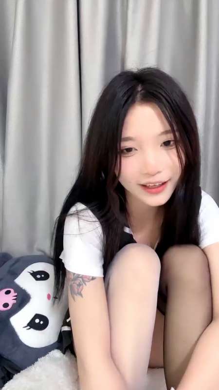 秒杀网红明星级颜值长腿女神 小米粥粥 [8V/1.86G]