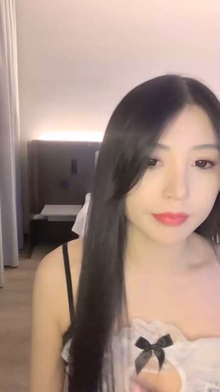 网红脸气质女神 亲亲宝贝 [9V/1.86G]