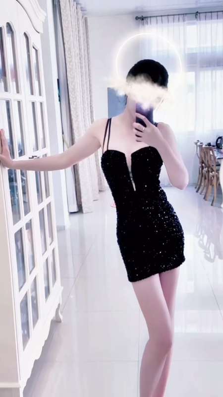 顶级女神 曼妃小雨 最新付费群13部 [13V/1.04G]