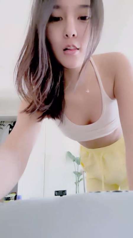 172长腿尤物御姐 我想吃草莓 [21V/10G]