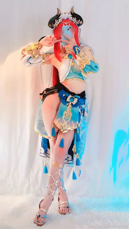 网红Ayame近期四套新作合集 [106P+4V/718M]