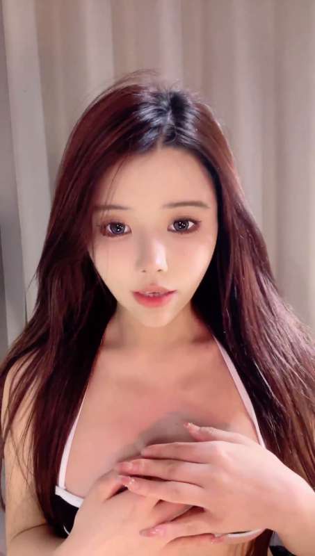 倾世容颜万中无一气质女神 大乔Auu [2V/2.64G]