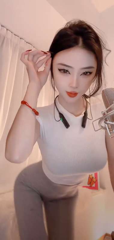 第一美臀尤物女神 希希酱紫 直播舞蹈剪辑120部 [120V/4G]