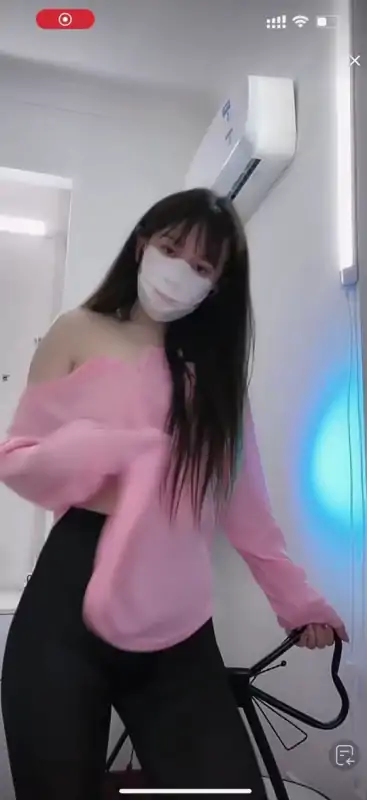 D音网红宁向(向向)会员群擦边热舞与尺度舞蹈合集 [102V/2.78G]