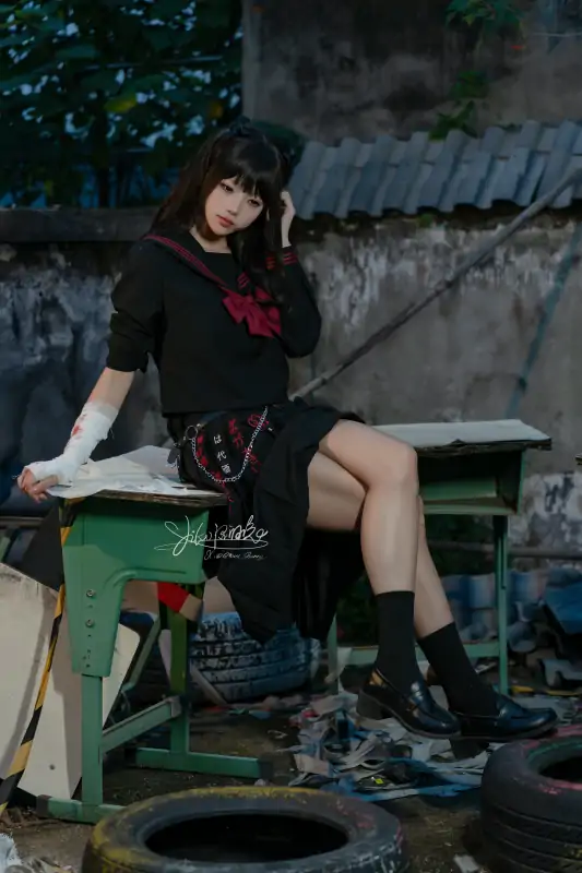 极品网红黏黏团子兔(Yiko湿润兔)十一月订阅新作 [367P+4V/1.8G]