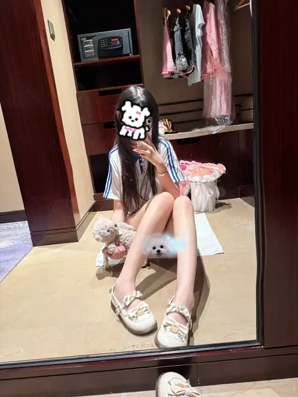 电擊萌王mengwangbaby 一只小透明作品合集 [72P+24V/75M]