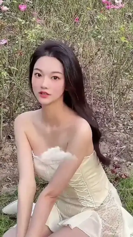 高颜值网红杭州白白尺度视图合集 [27P+29V/1.49G]