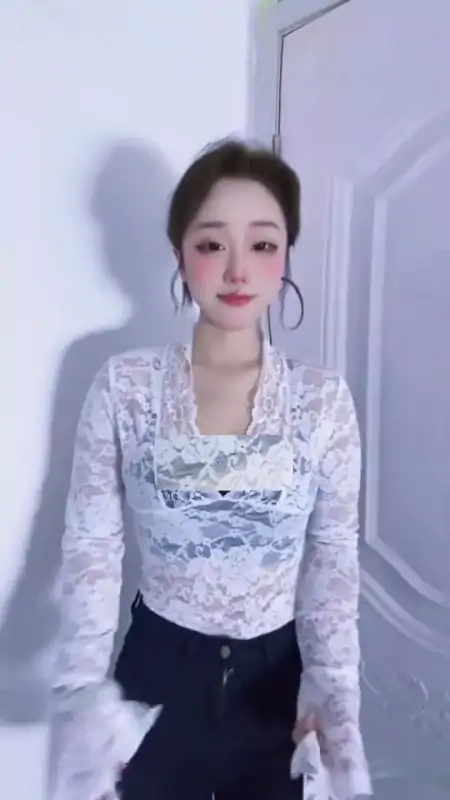 新晋反差妹屁屁桃d音风日常视图合集 [299P+118V/439M]