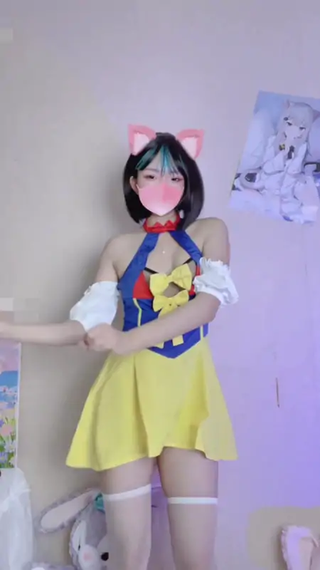 可爱女神小仙云儿D音风定制长视频与d音风舞蹈新作 [8V/966M]