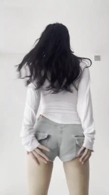 推特33jiemm作品合集 [54V/4.2G]