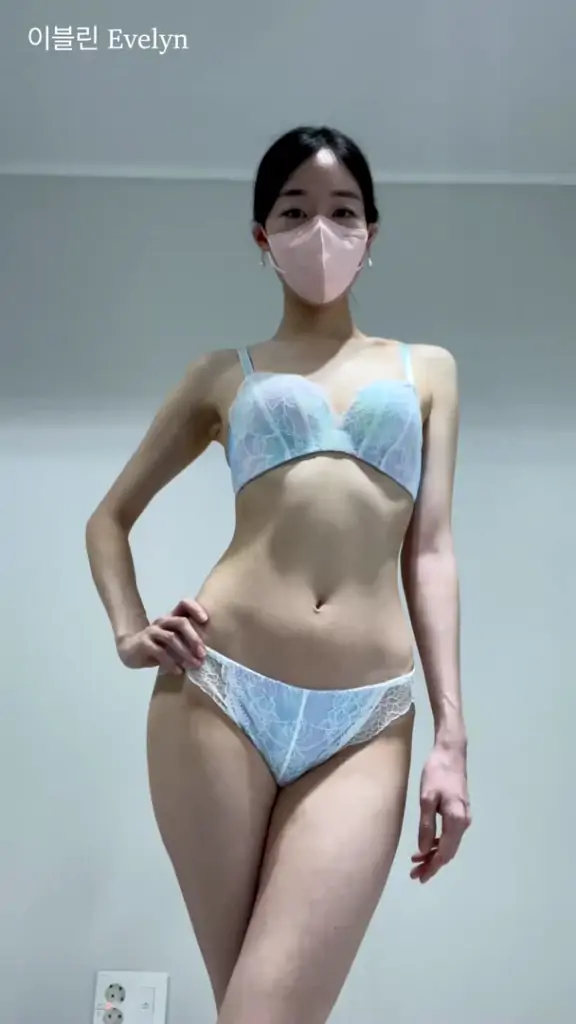 伊芙琳定制作品合集 [47V/12G]