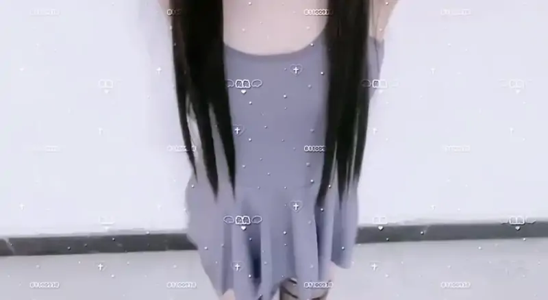 兔兔酱(幼兔,兔兔洋) – 新增 11分钟 双马尾 Cos[灰衣白丝+黑丝] [15P+2V/803MB]