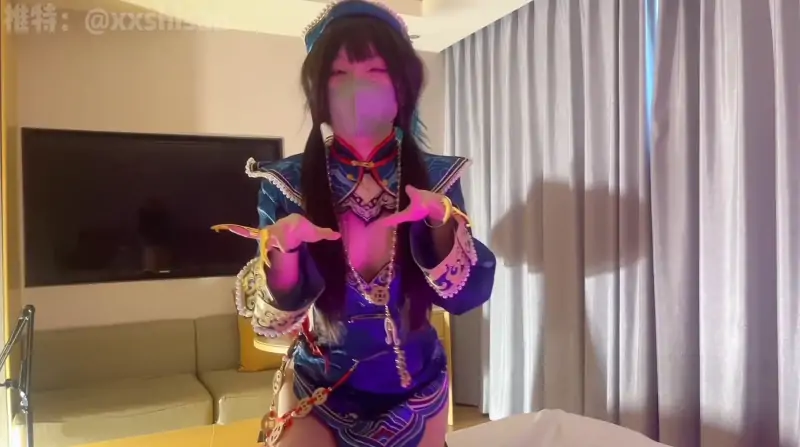 星十三 – 新作 21分钟 Cos 玉玲珑 犯错了就要被惩罚打pp [1V/1.91G]